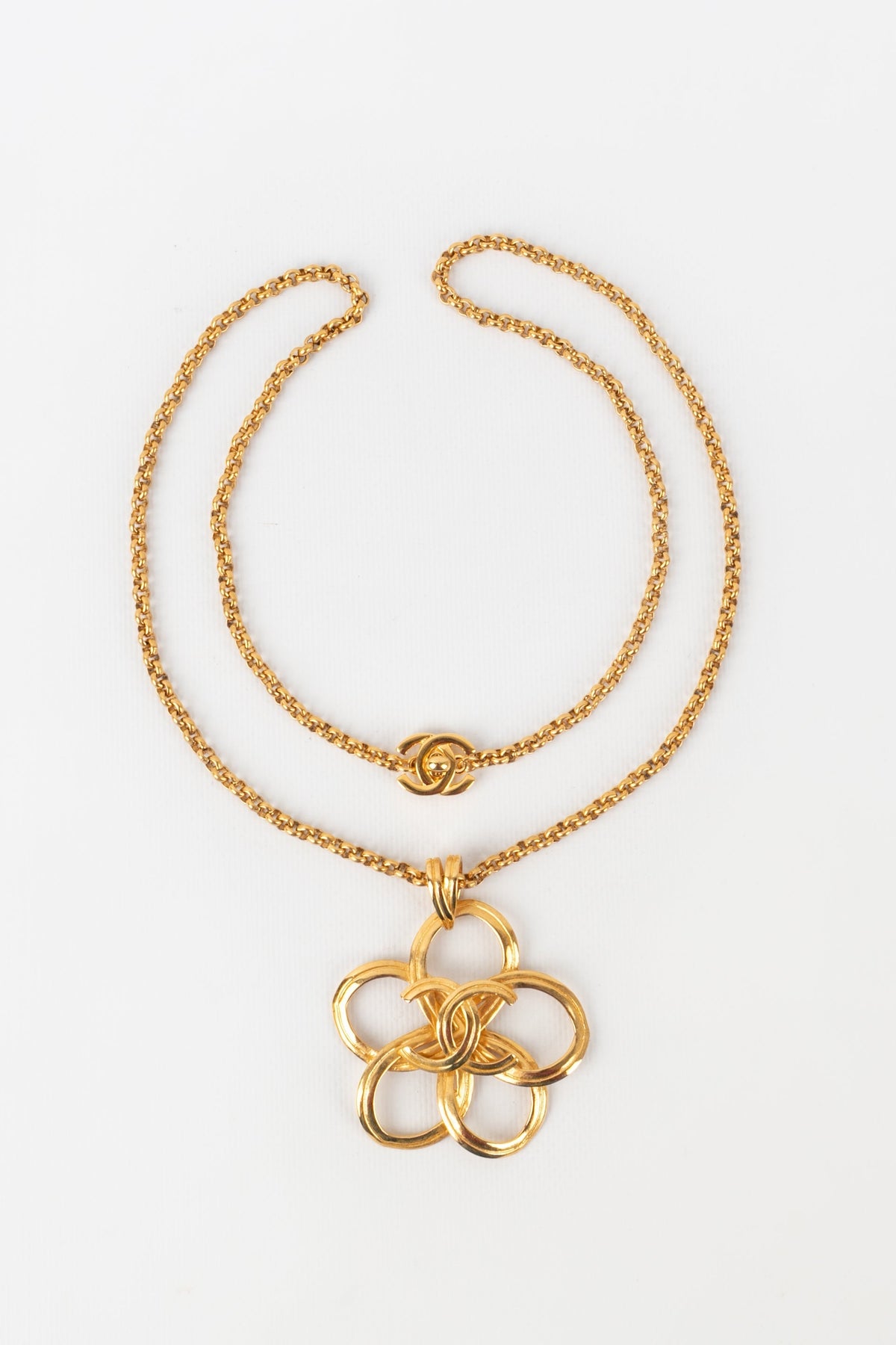 Collier pendentif Chanel Printemps 1996