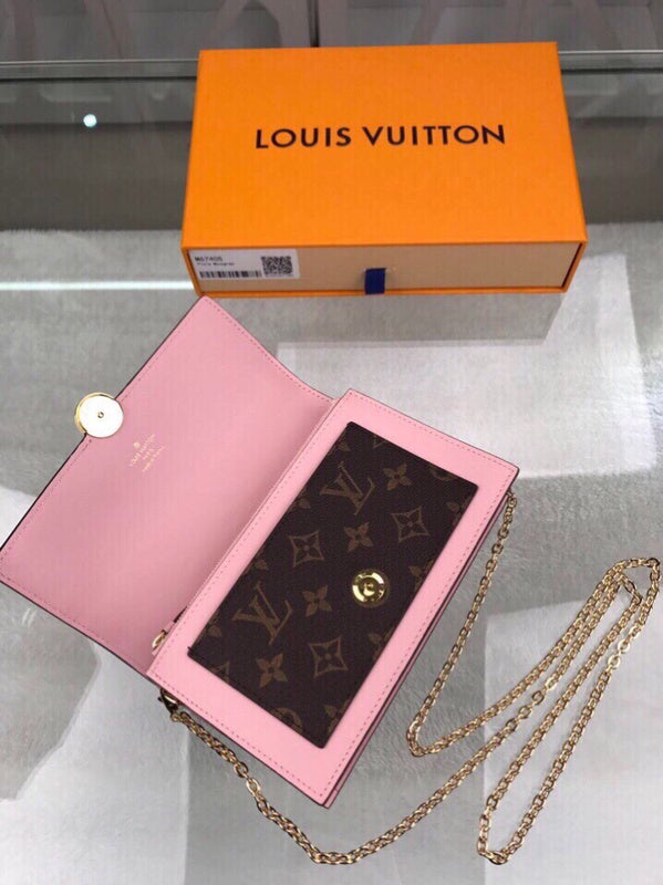 Franco Shops - Louis Vuittons  - 9175