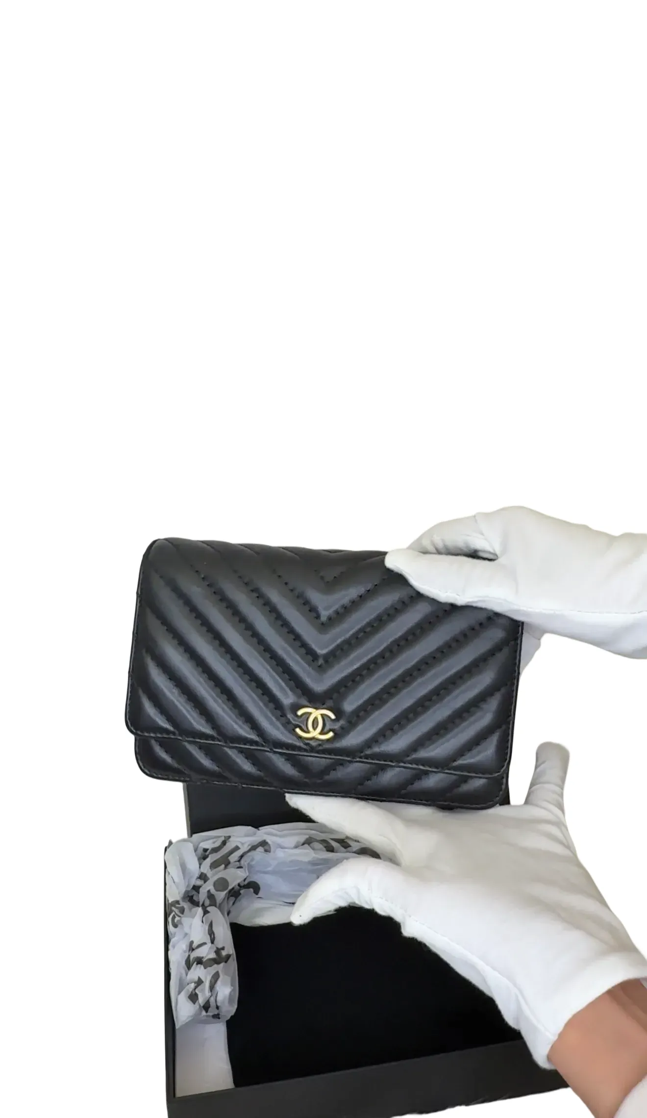 Wallet on chain leather crossbody bag Chanel Black in Leather B- B-