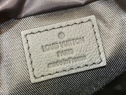 Franco Shops - Louis Vuittons  - 15292
