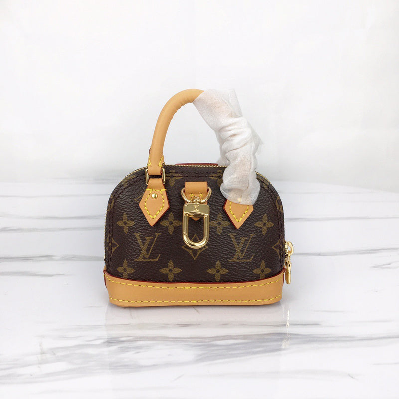 The Franco Shops - Louis Vuittons  - 12046