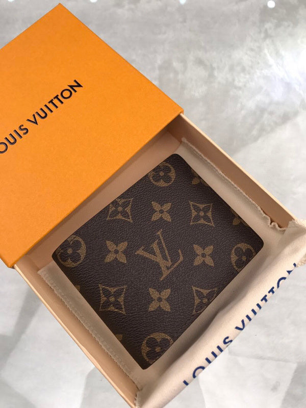 Franco Shops - Louis Vuittons  - 10851