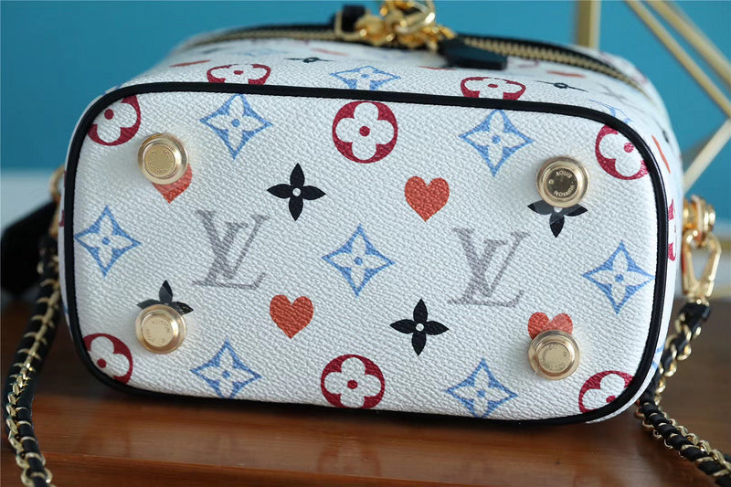 The Franco Shops - Louis Vuittons  - 7734