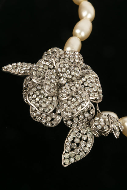 Collier camélia Chanel 1984