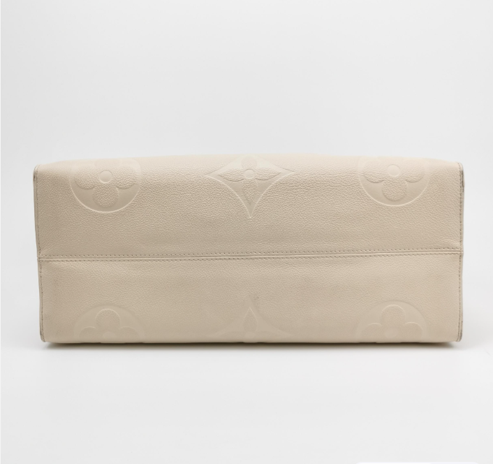 Louis Vuitton (LV) Onthego gm 2019year white 250213781062037