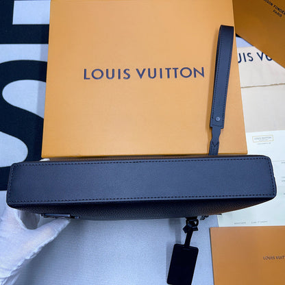 Franco Shops - Louis Vuittons  - 10692