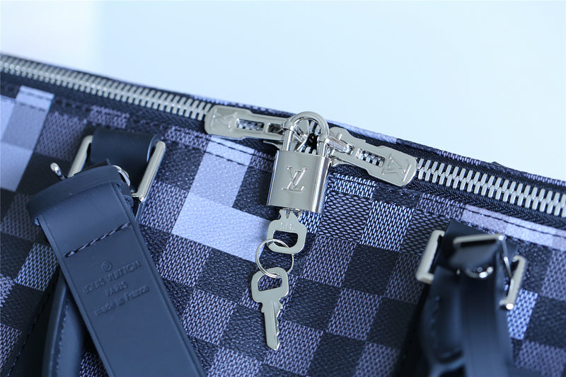 Franco Shops - Louis Vuittons  - 9445