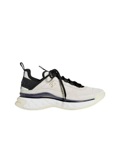 Mixed Fiber Suede Low Top Sneakers White Chanel