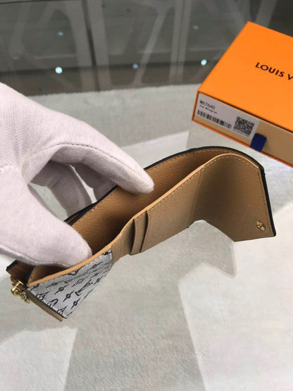 Franco Shops - Louis Vuittons  - 9163
