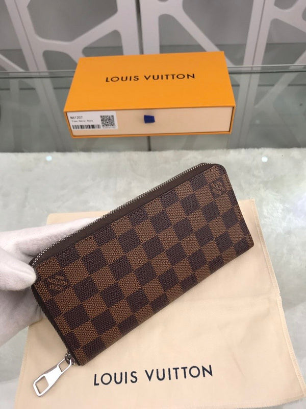 Franco Shops - Louis Vuittons  - 10860