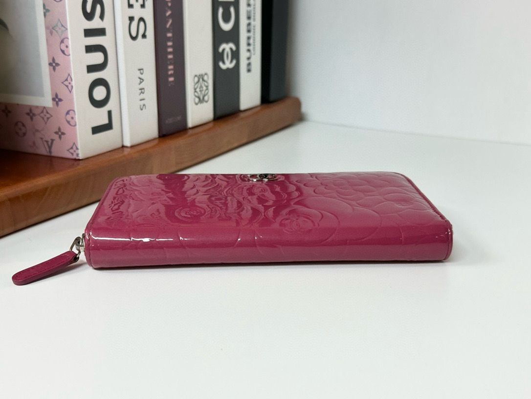 CHANEL Camellia Round Zipper Long Wallet Patent Leather Red #D
