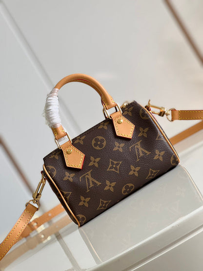 Franco Shops - Louis Vuittons  - 15508