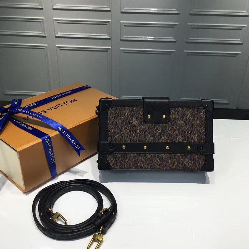 Franco Shops - Louis Vuittons  - 15593