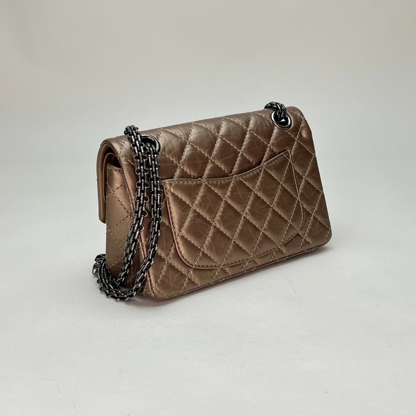 2.55 Reissue Chain Flap Small Gold Shoulder Bag in Calfskin, Ruthenium hardware