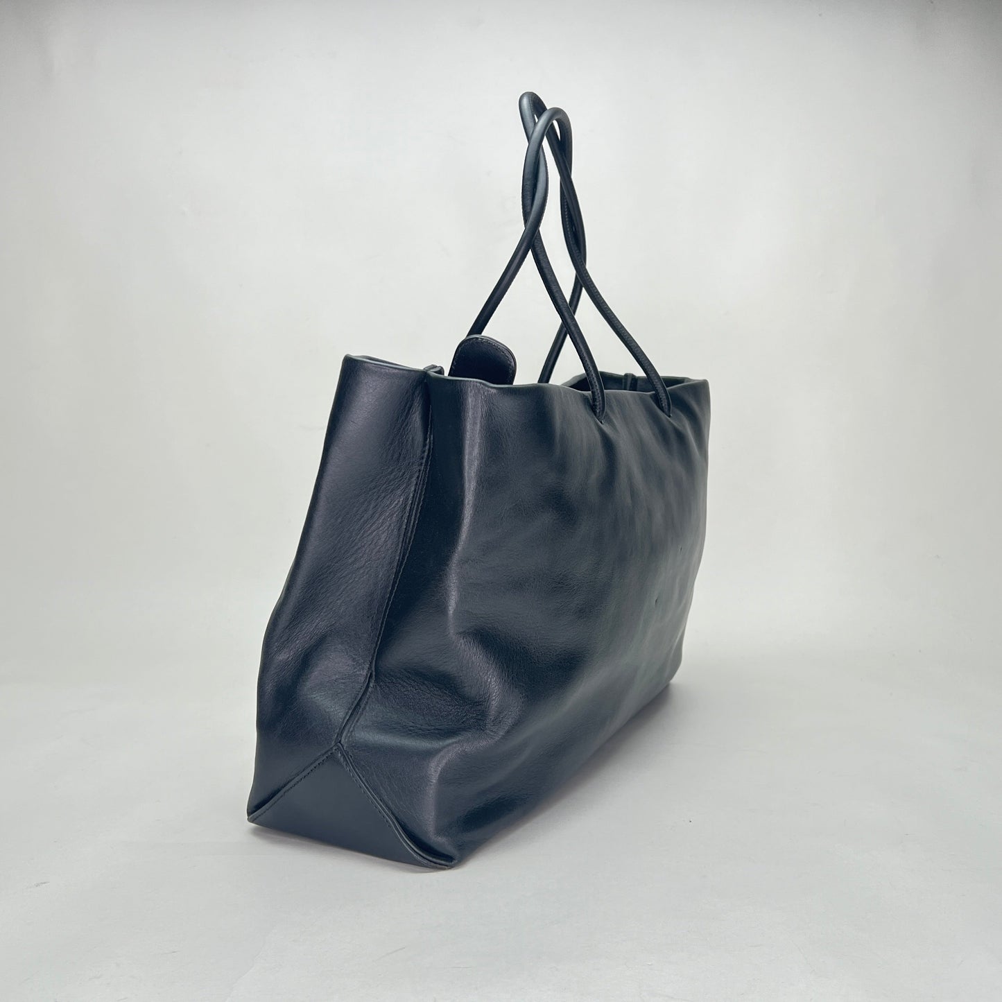 Rue Cambon Black Tote Bag in Calfskin, Silver hardware
