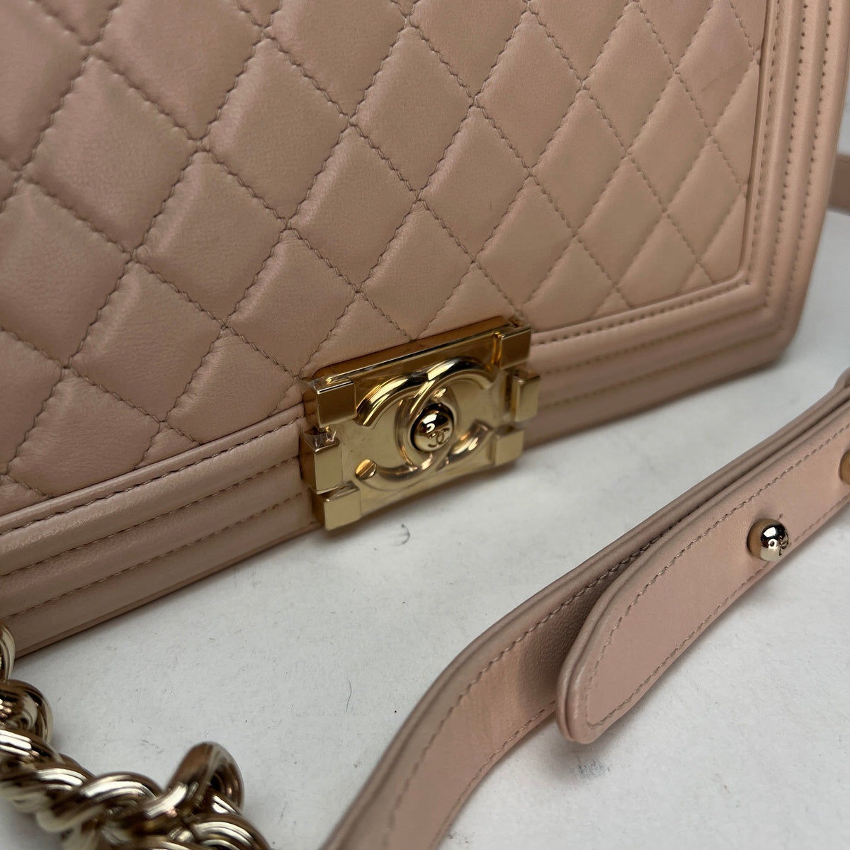Boy Medium Medium Beige Shoulder Bag in Lambskin, Light Gold hardware