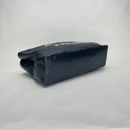 Rue Cambon Black Tote Bag in Calfskin, Silver hardware