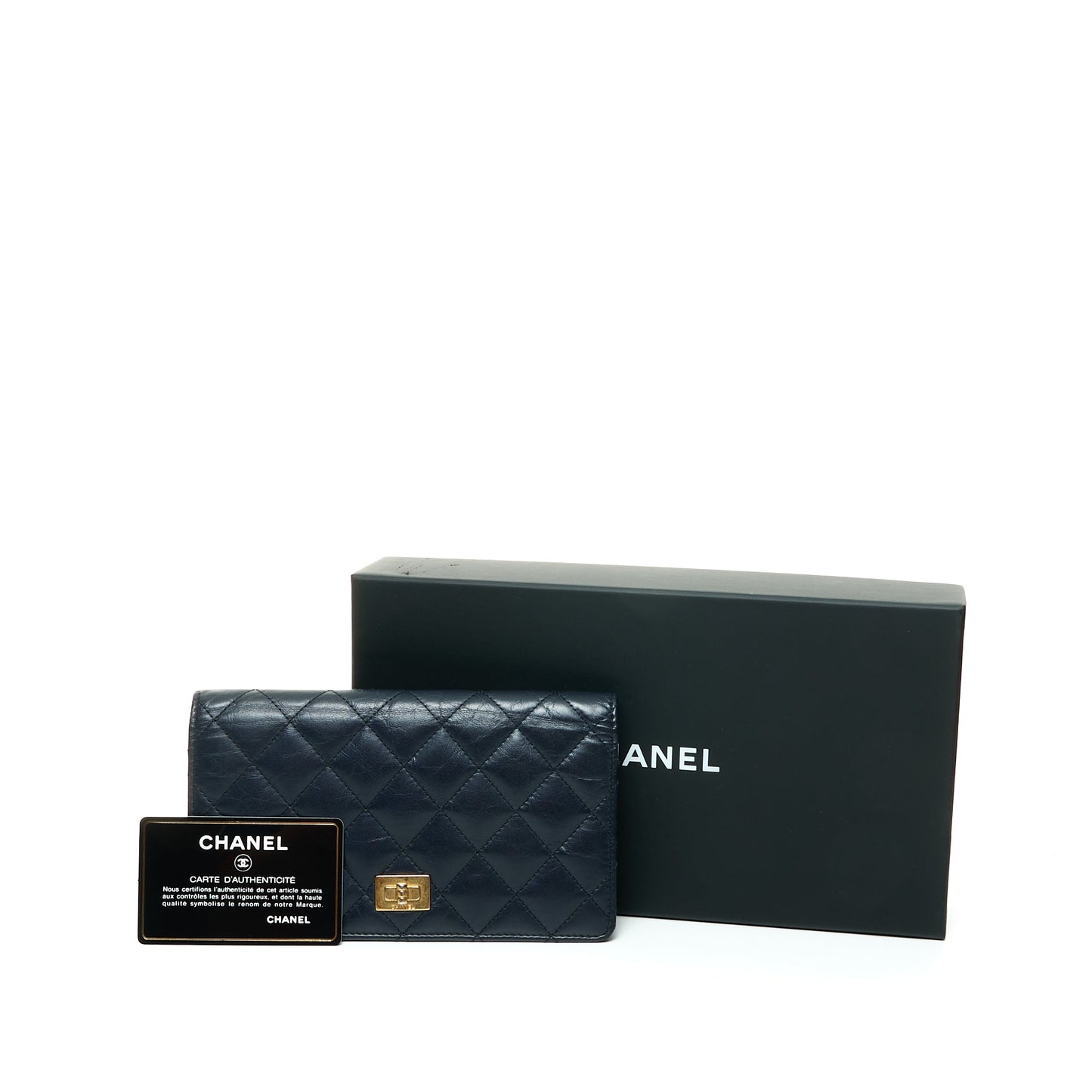 2.55 Reissue Long Fold Navy Wallet in Distressed Leather, Gold hardware