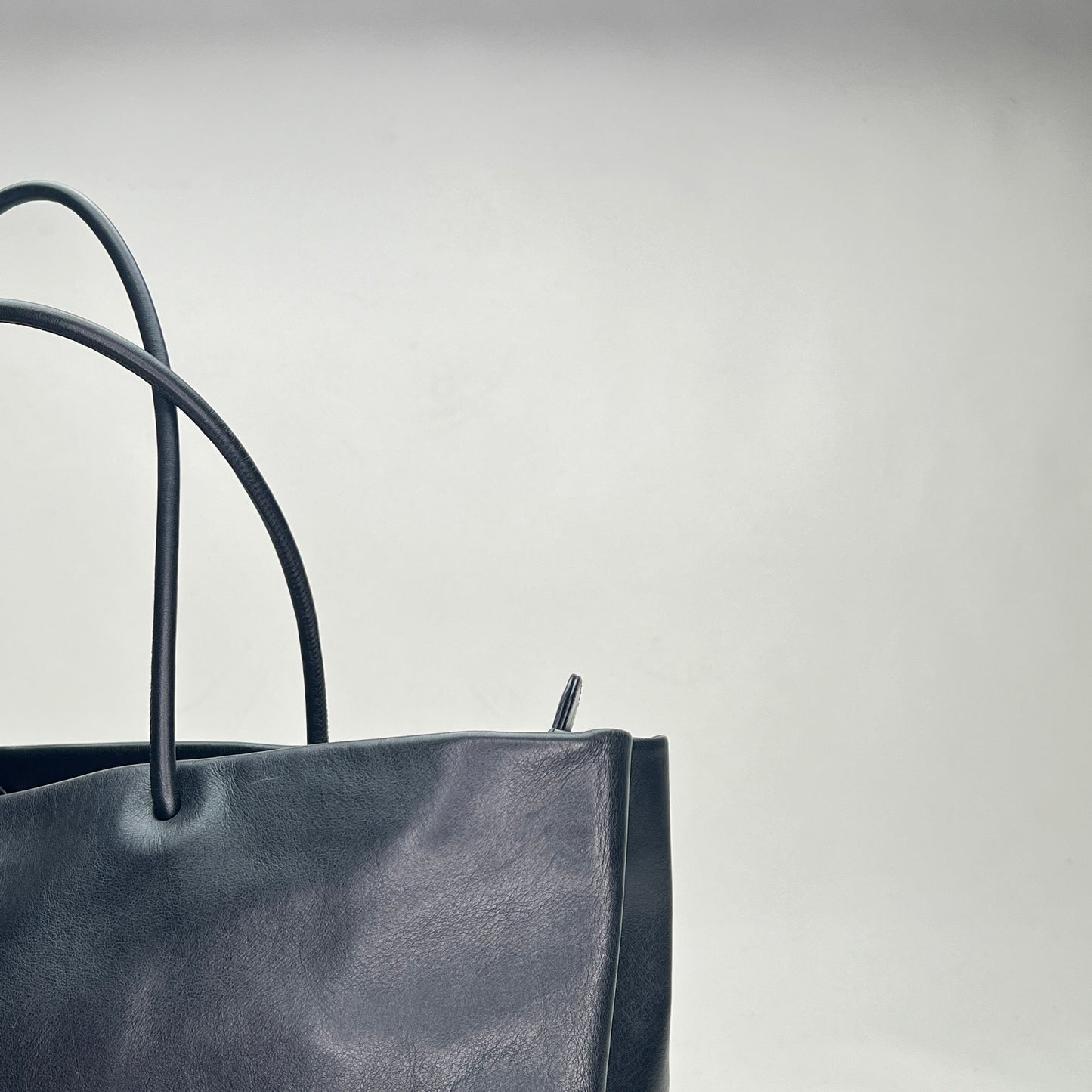Rue Cambon Black Tote Bag in Calfskin, Silver hardware
