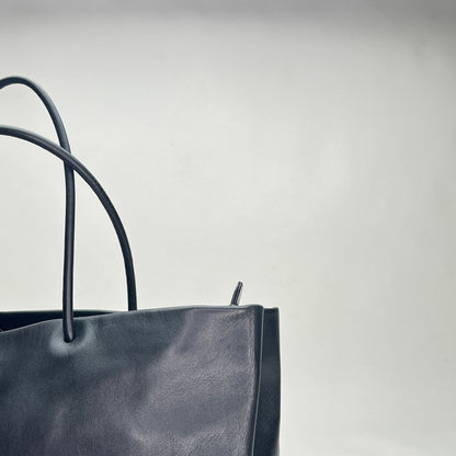 Rue Cambon Black Tote Bag in Calfskin, Silver hardware