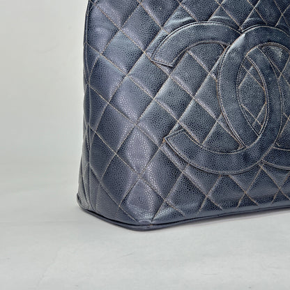 Medallion Black Tote Bag in Caviar Leather, Gold hardware