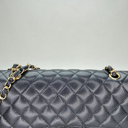 Classic Double Flap Mediun Black Shoulder Bag in Caviar Leather, Gold hardware