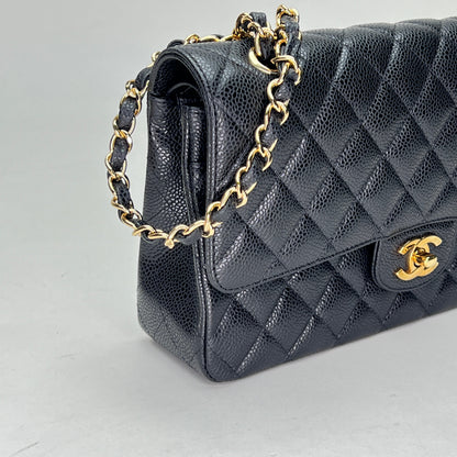Classic Double Flap Mediun Black Shoulder Bag in Caviar Leather, Gold hardware