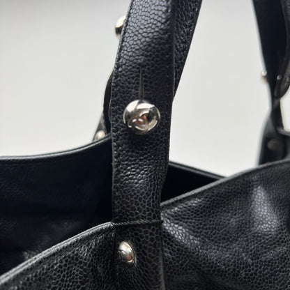 Pocket in the city Black Shoulder Bag in Caviar Leather, Ruthenium hardware