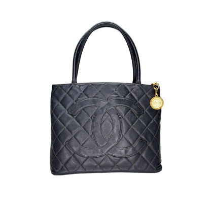 Medallion Black Tote Bag in Caviar Leather, Gold hardware