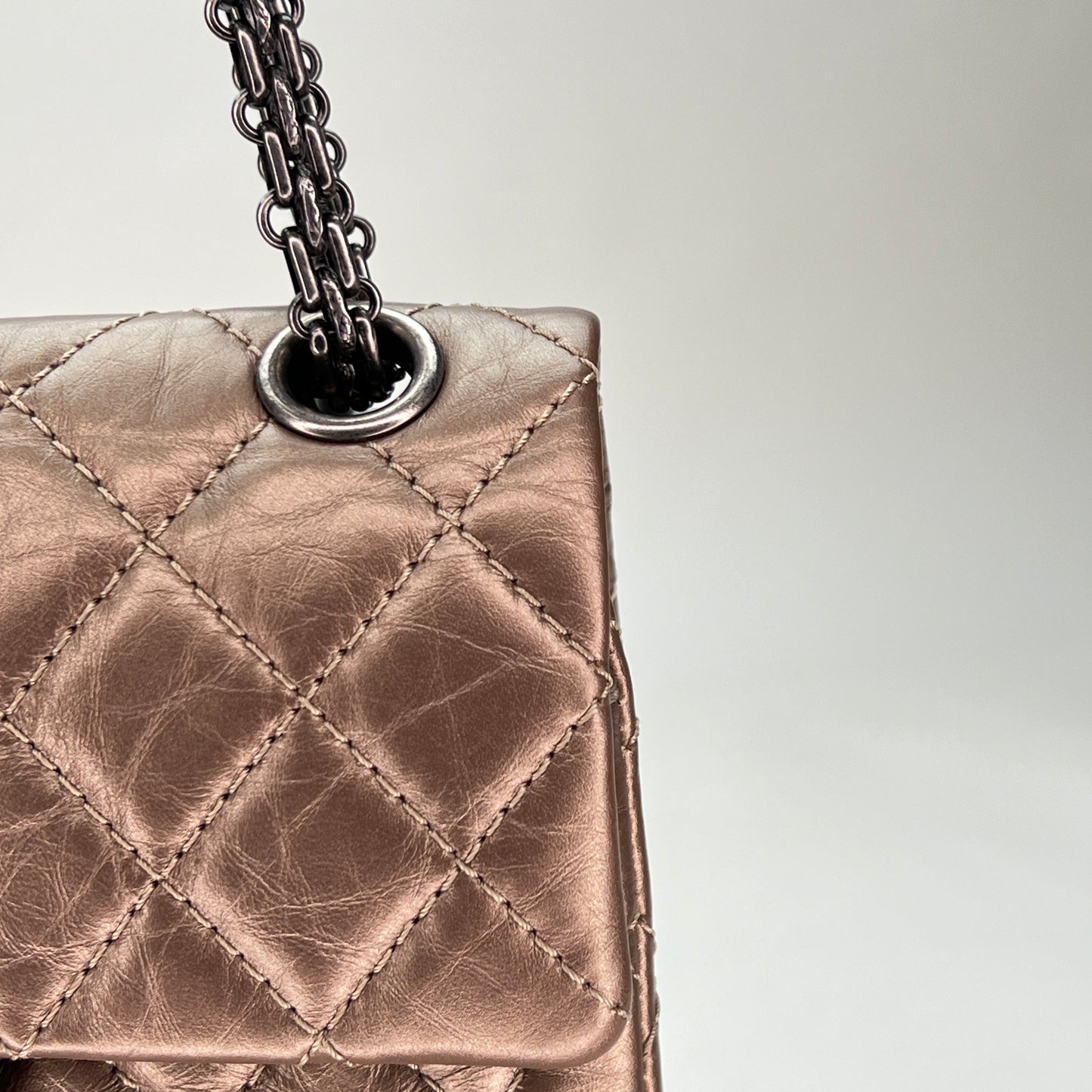 2.55 Reissue Chain Flap Small Gold Shoulder Bag in Calfskin, Ruthenium hardware
