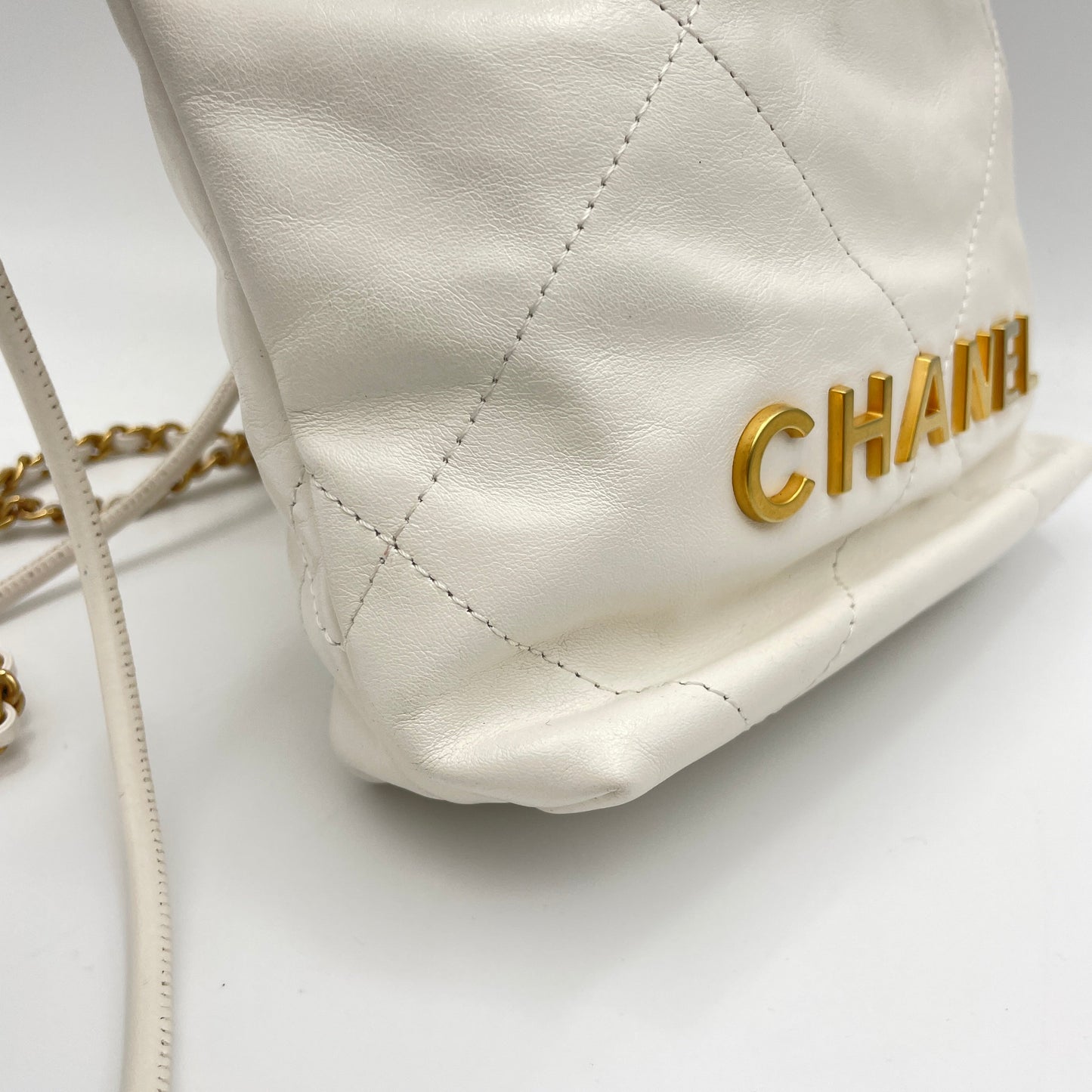 22 Mini White Shoulder Bag in Calfskin, Gold hardware