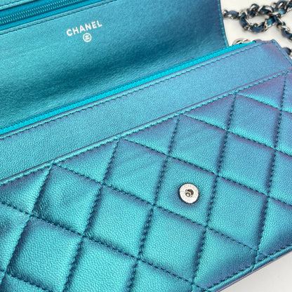 Classic Flap Iridescent Wallet on Chain in Lambskin, Gunmetal hardware