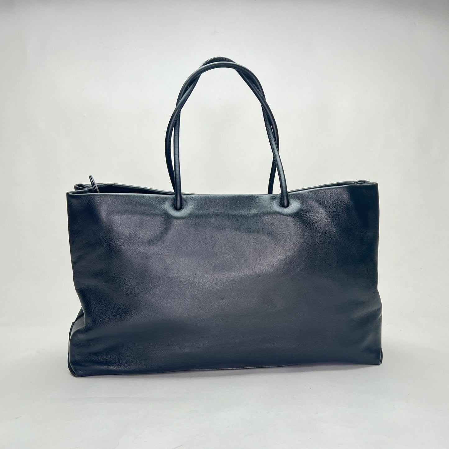 Rue Cambon Black Tote Bag in Calfskin, Silver hardware