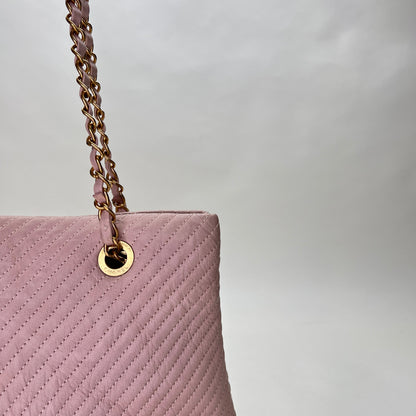 V Stitch Pink Shoulder Bag in Calfskin, Gold hardware