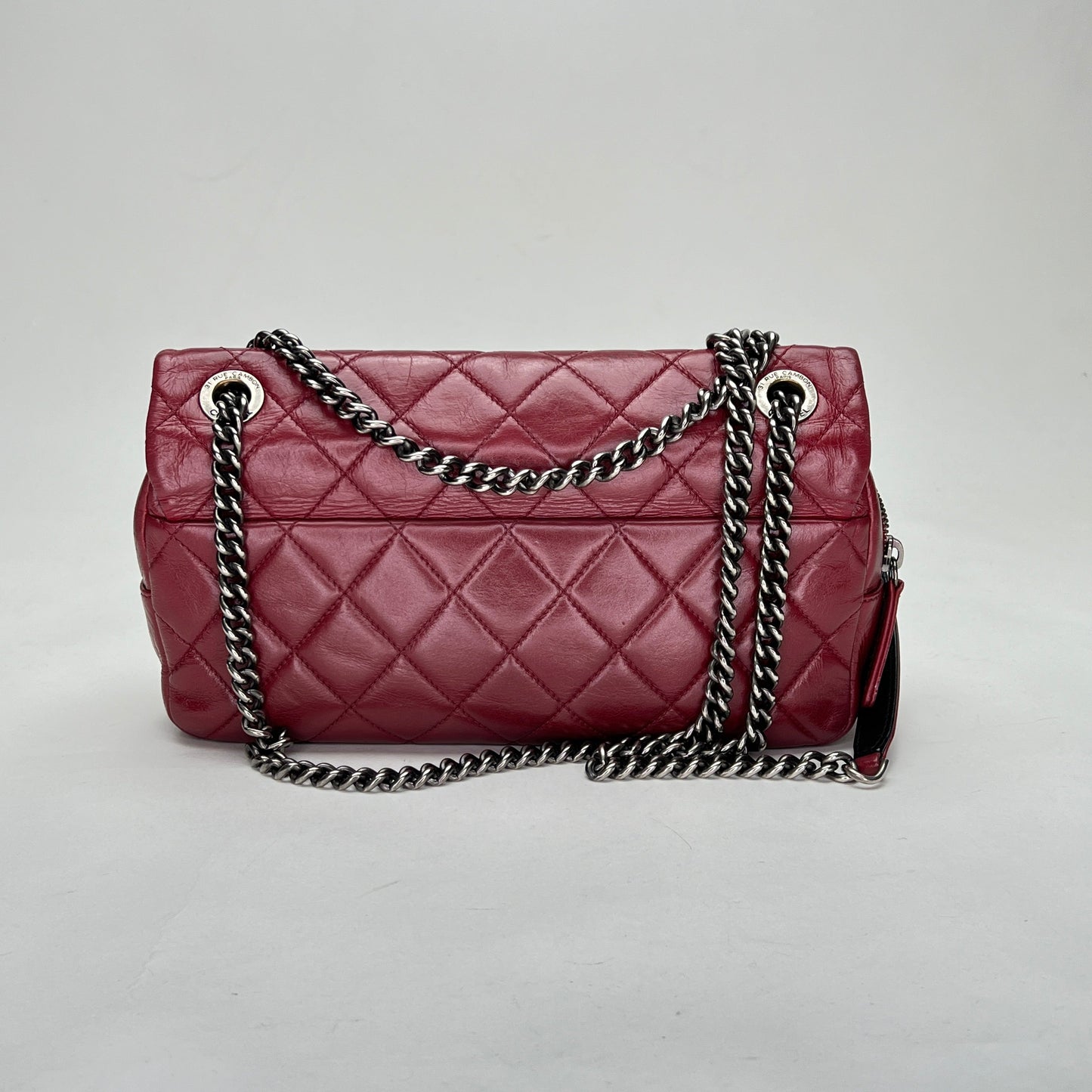 Easy Flap Medium Maroon Shoulder Bag in Calfskin, Ruthenium hardware