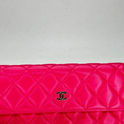 Classic Long Pink Wallet in Lambskin, Silver hardware