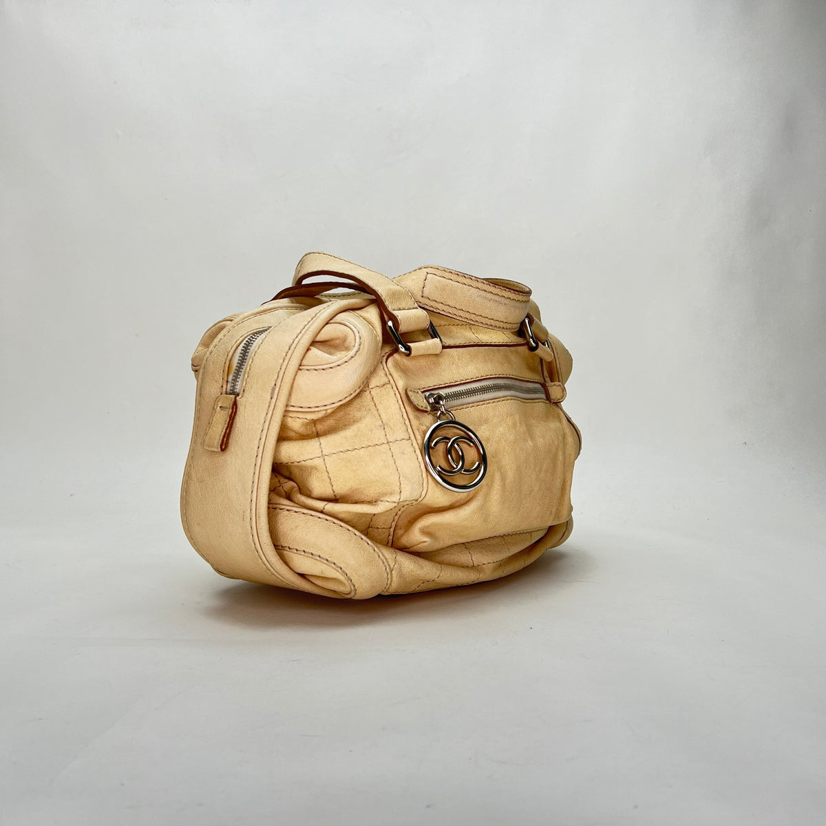 Vintage Chocolate Bar Boston Cream Shoulder Bag in Calfskin, Silver hardware