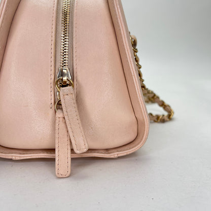 Zip Around Quilted Beige Shoulder Bag in Lambskin, Gold hardware