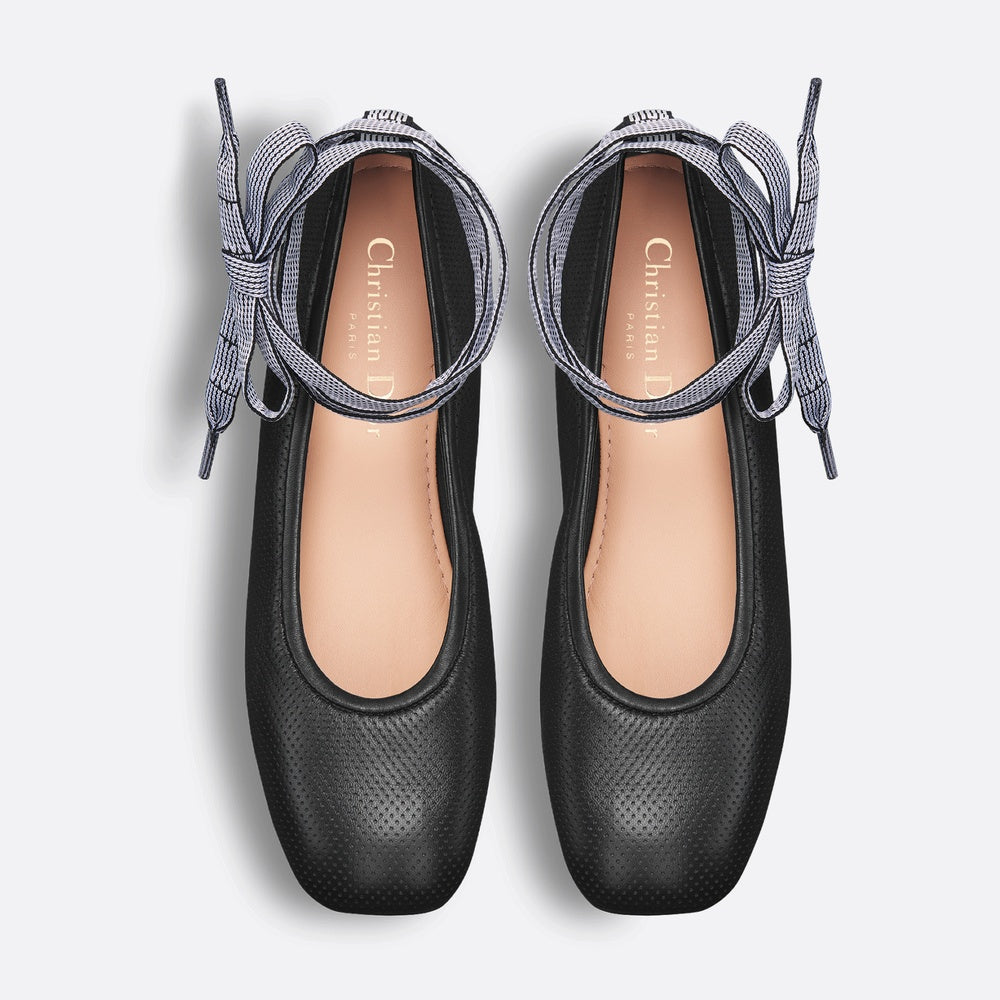 D-Journey Lace-Up Ballet Flat