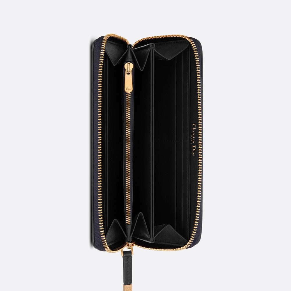 30 Montaigne Voyageur Long Wallet