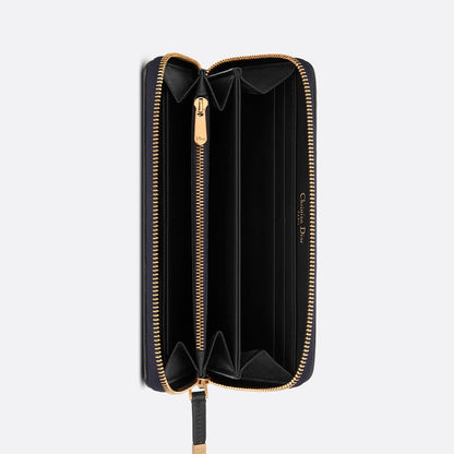 30 Montaigne Voyageur Long Wallet