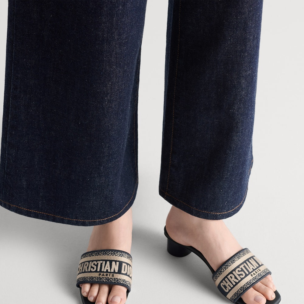 Dway Heeled Slide