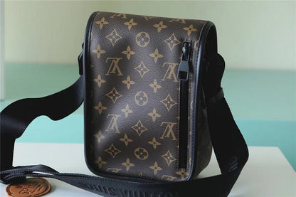 Franco Shops - Louis Vuittons  - 9995