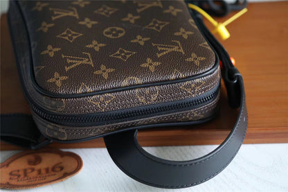 Franco Shops - Louis Vuittons  - 10393