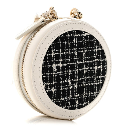 Tweed Quilted Round Filigree Pouch With Chain White Black
