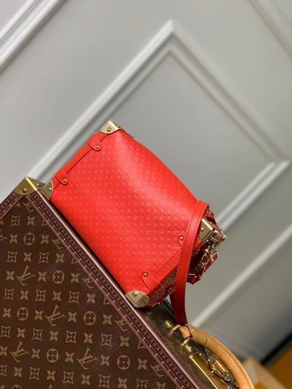 Franco Shops - Louis Vuittons  - 15600