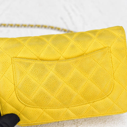 Chanel null Leather Crossbody Bag  h14371 in Fair condition