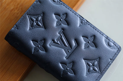 Franco Shops - Louis Vuittons  - 10996