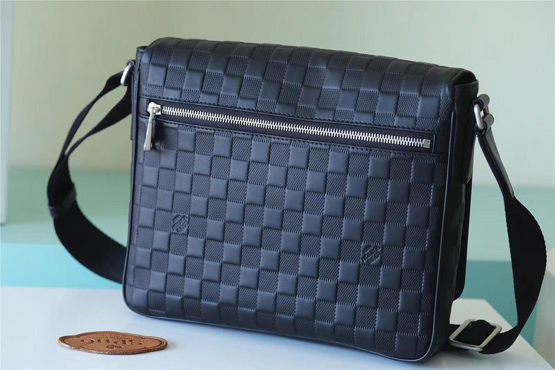 Franco Shops - Louis Vuittons  - 10323