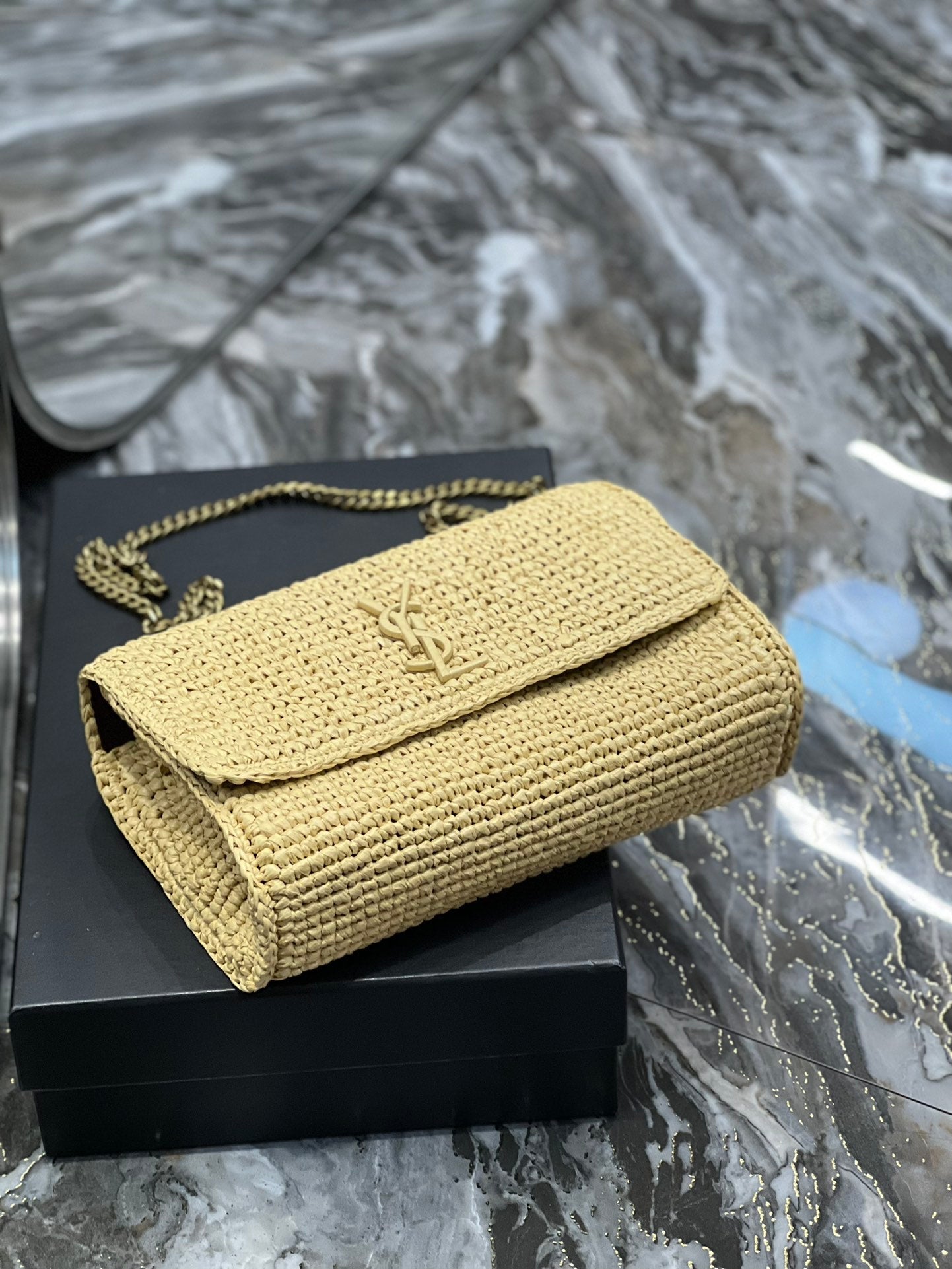 Yves Saint Laurent Niki Medium Chain Bag